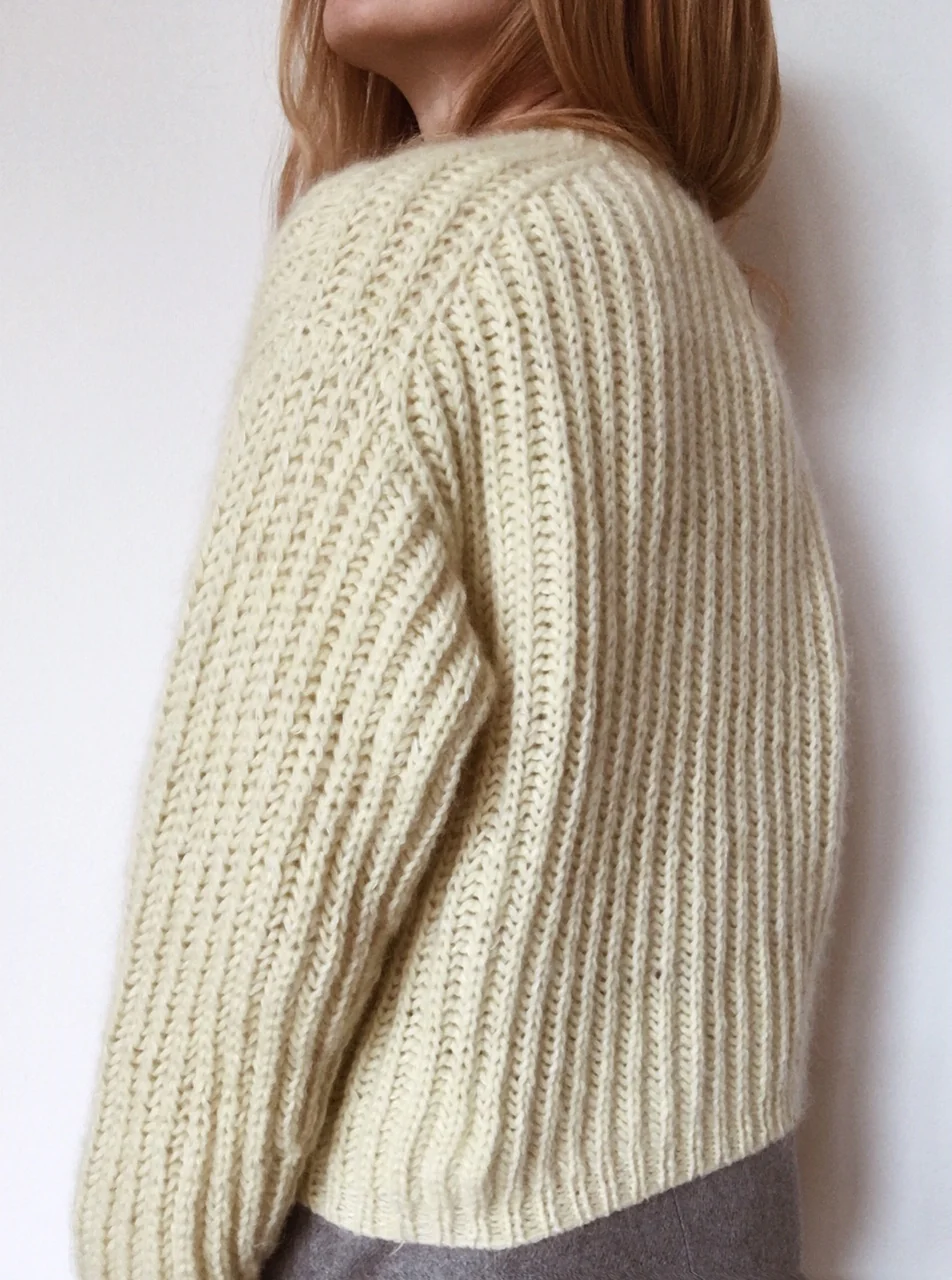 Cardigan No. 5 - ENGLISH - Image 3