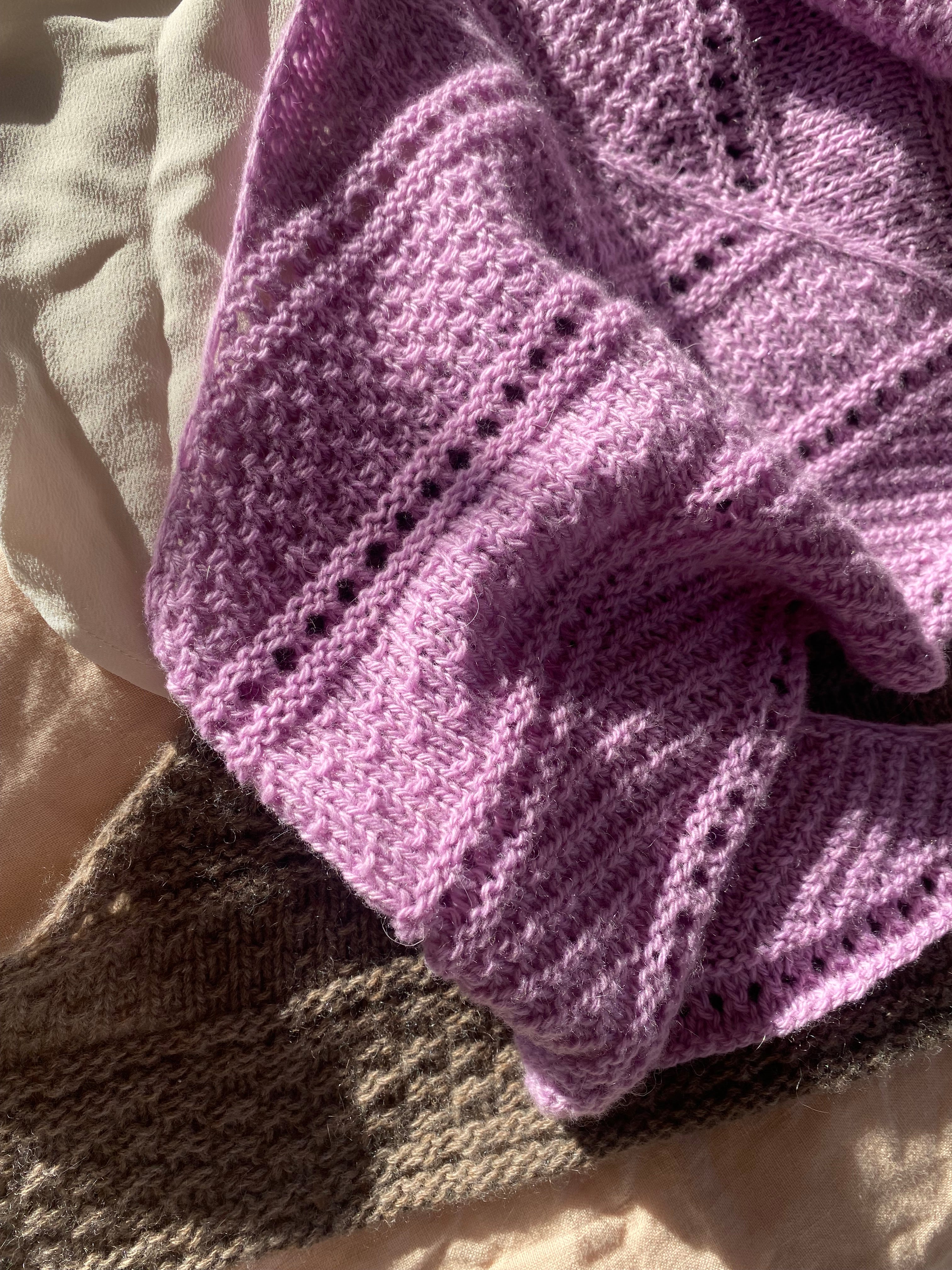 Scarf No. 2 - DEUTSCH - Image 2